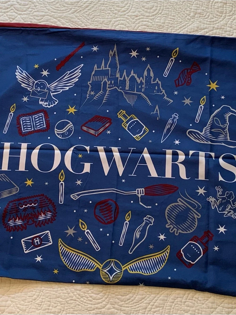 Harry Potter Hogwarts & Platform  9 3/4 Reversible Pillowcases set of 6